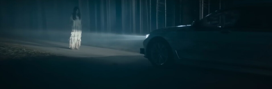 Cuộc gặp gỡ giữa tài xế và cô gái lạ ở gần nghĩa trang Aoyama.